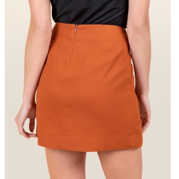 Rust Button Design Skirt - Picture 2 of 5